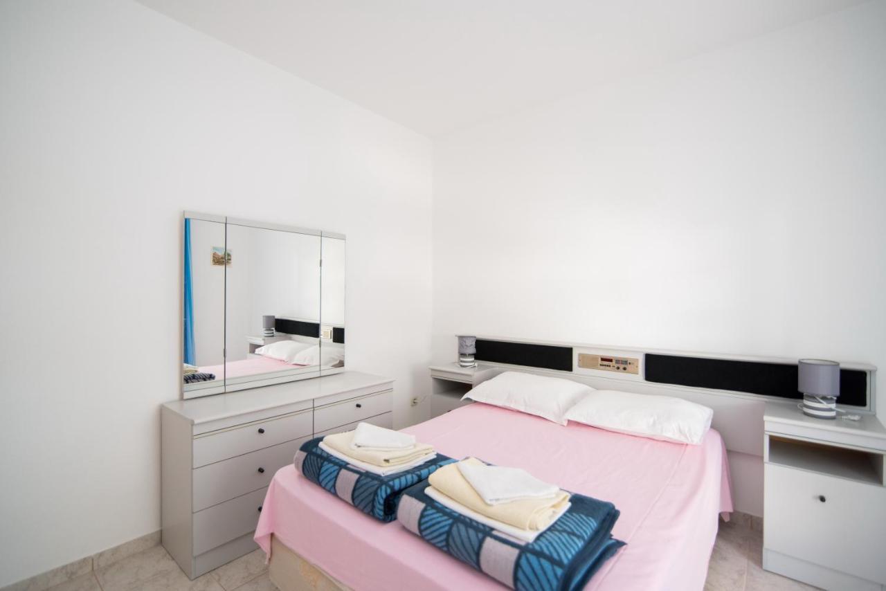 Apartments Pinija Supetar Dış mekan fotoğraf