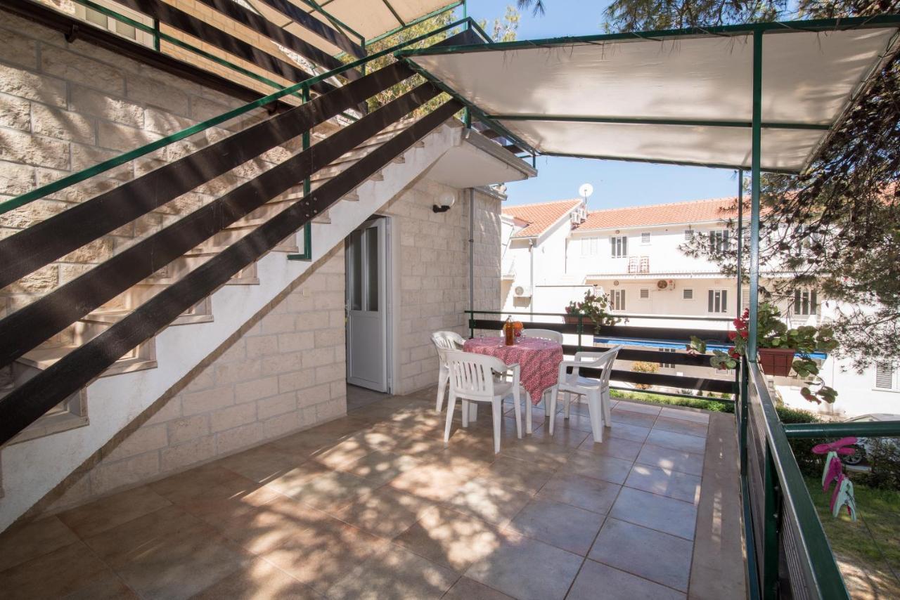 Apartments Pinija Supetar Dış mekan fotoğraf