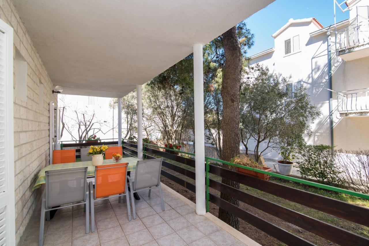 Apartments Pinija Supetar Dış mekan fotoğraf