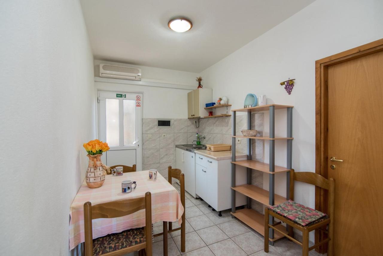 Apartments Pinija Supetar Dış mekan fotoğraf