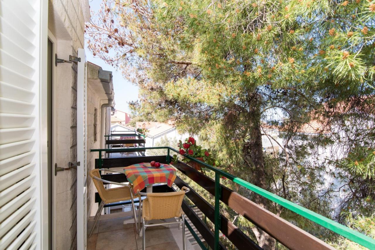 Apartments Pinija Supetar Dış mekan fotoğraf