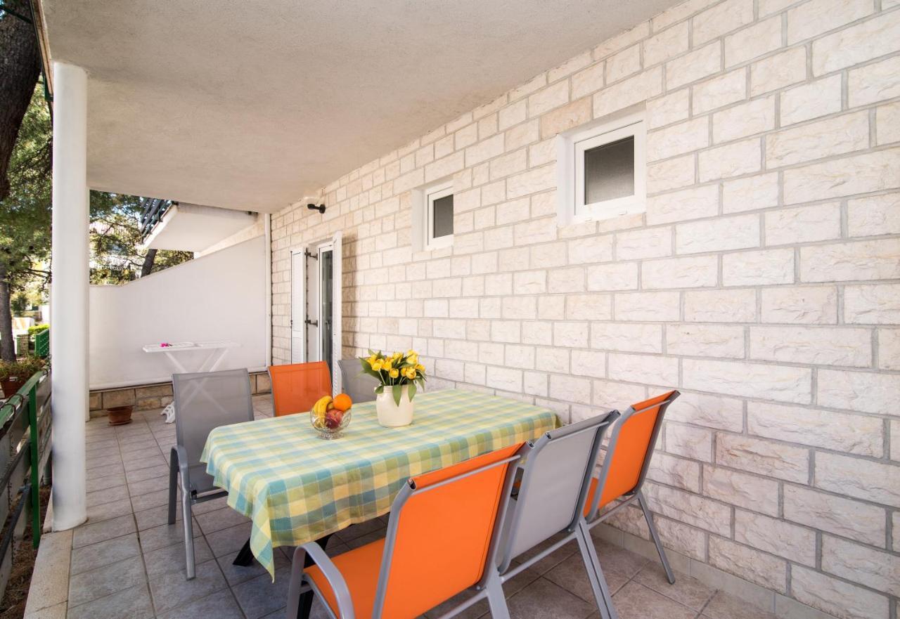 Apartments Pinija Supetar Dış mekan fotoğraf