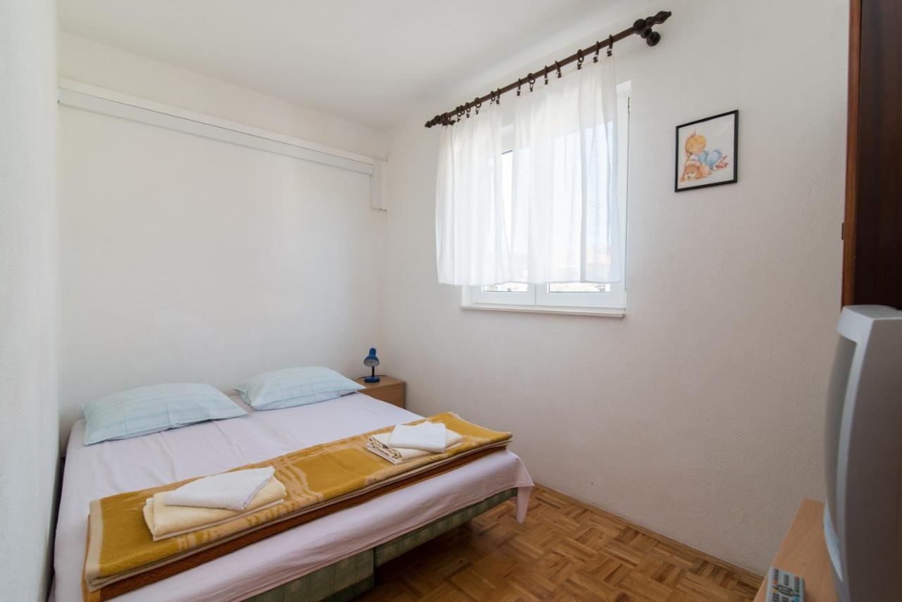 Apartments Pinija Supetar Dış mekan fotoğraf