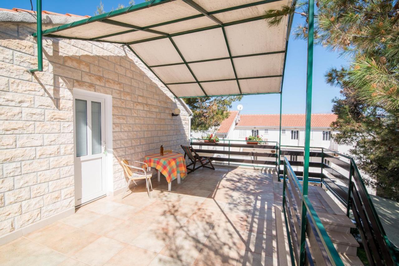 Apartments Pinija Supetar Dış mekan fotoğraf