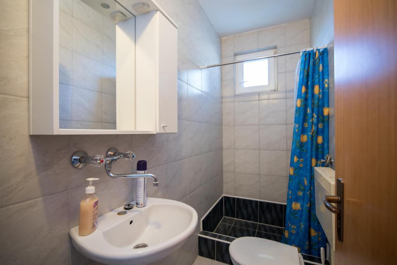 Apartments Pinija Supetar Dış mekan fotoğraf