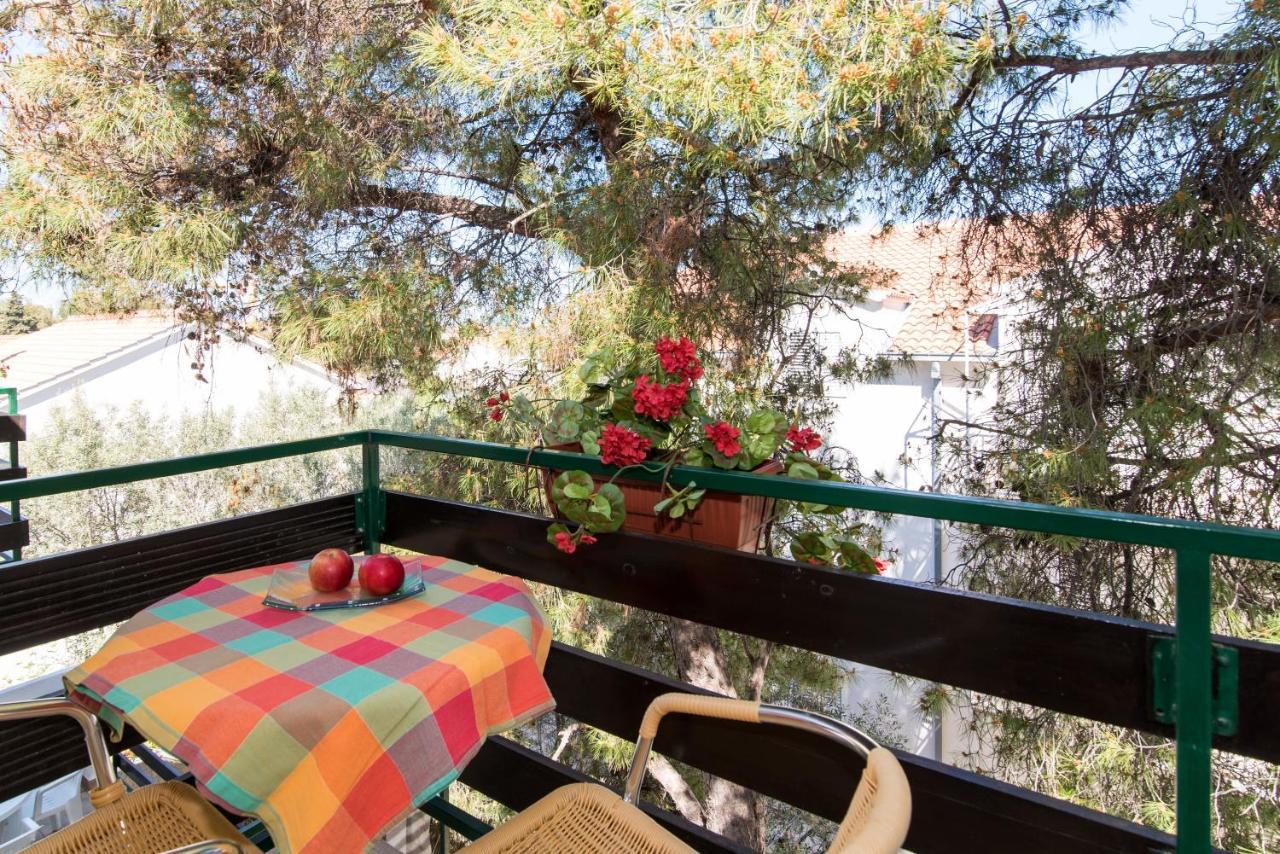 Apartments Pinija Supetar Dış mekan fotoğraf